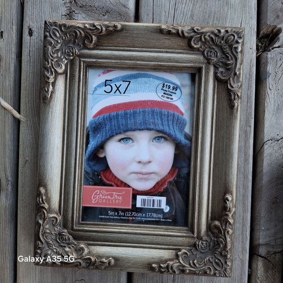 Set Of 2 Vintage-Style Ornate 5x7 Photo Frames In Gold & Black With Easel Back & - Picture 2 of 5